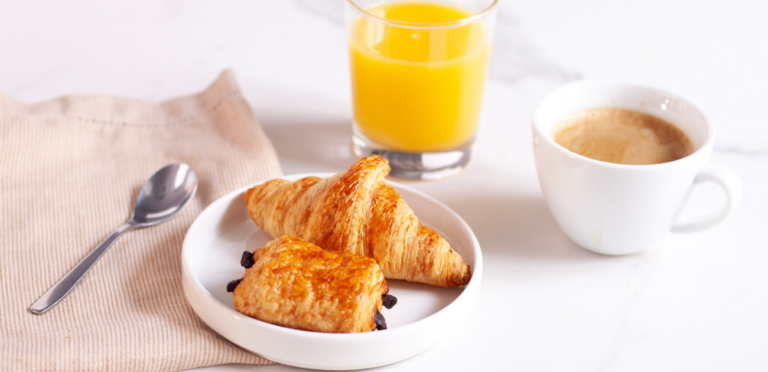 Petit-déjeuner d&rsquo;entreprise : pourquoi en faire un rituel d&rsquo;équipe (et combien ça coûte vraiment)